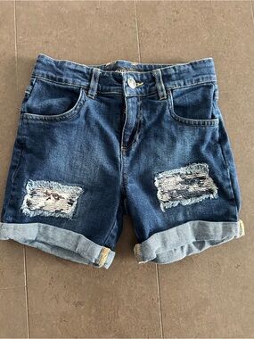 Guess Rolled Cuff Distressed Jean Shorts size 8